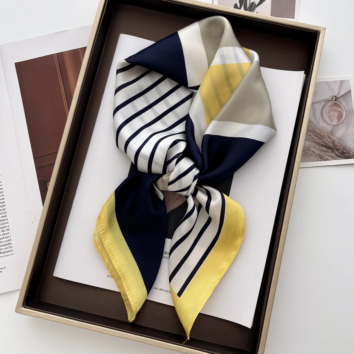 Sciarpa quadrata in raso morbi - Women Fashion Necktie recensione e prezzo
